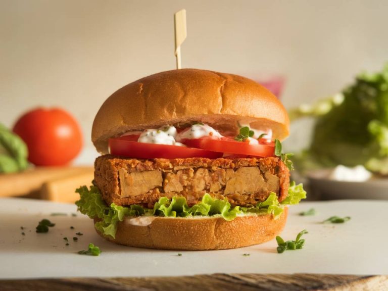 Burger au tofu : comment le rendre croustillant et savoureux